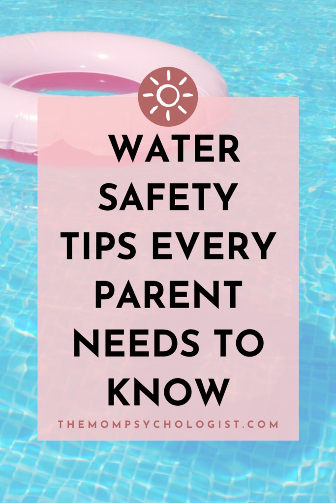 طفل على وشك​ الغرق في مسبح